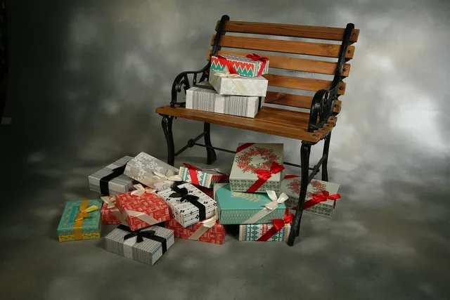 christmas box, gift packaging, gift, gift box, give. Designing a gift subscription with a clear end date